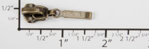 #5 Mini Solid Rectangle Auto-lock Slider with Pull - M51G1 for Metal (Antique Brass)