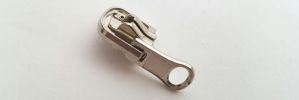#5 Reversible Oval Auto-lock Slider with Pull - M518 for Plastic