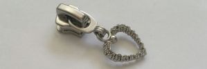 #5 Textured Heart Auto-lock Slider with Pull - M51N104 for Metal