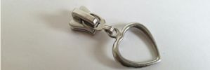 #5 Open Heart Large Auto-lock Slider with Pull - M51X18L for Plastic